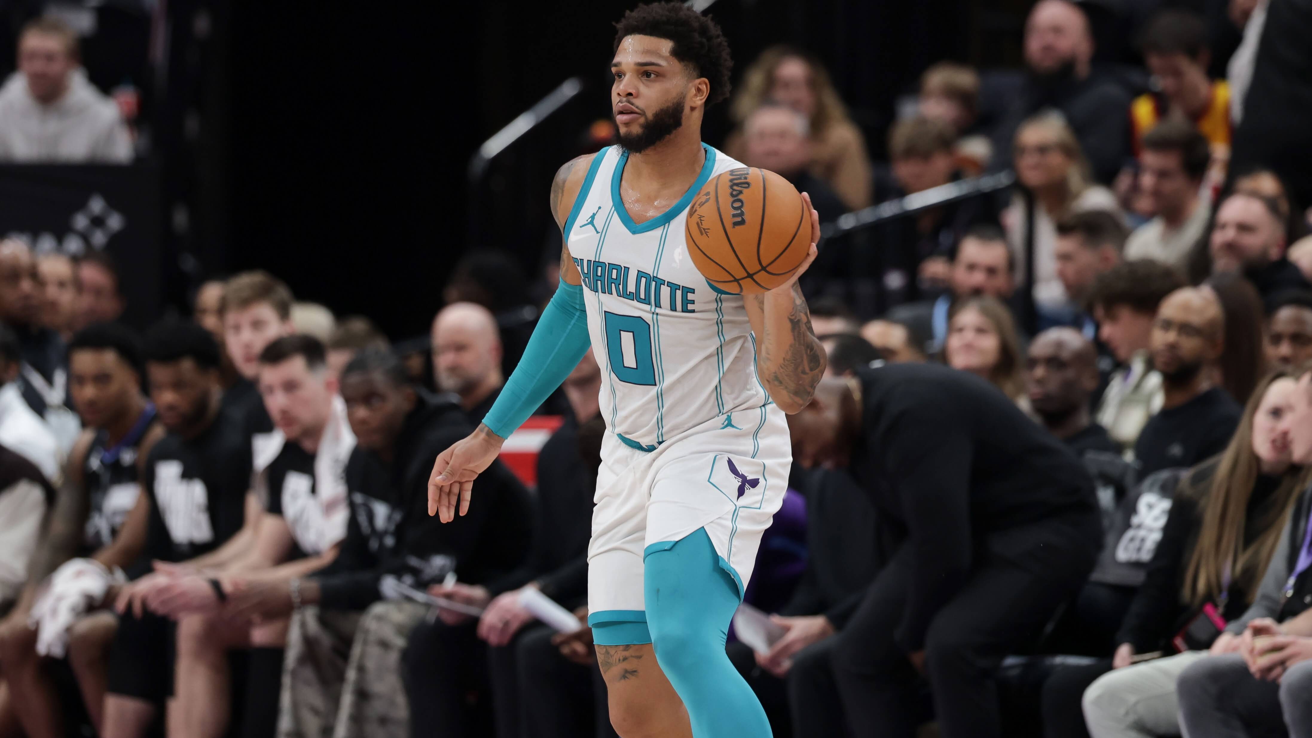 Hornets vs Grizzlies Prediction, Picks & Odds for Tonight’s NBA Game