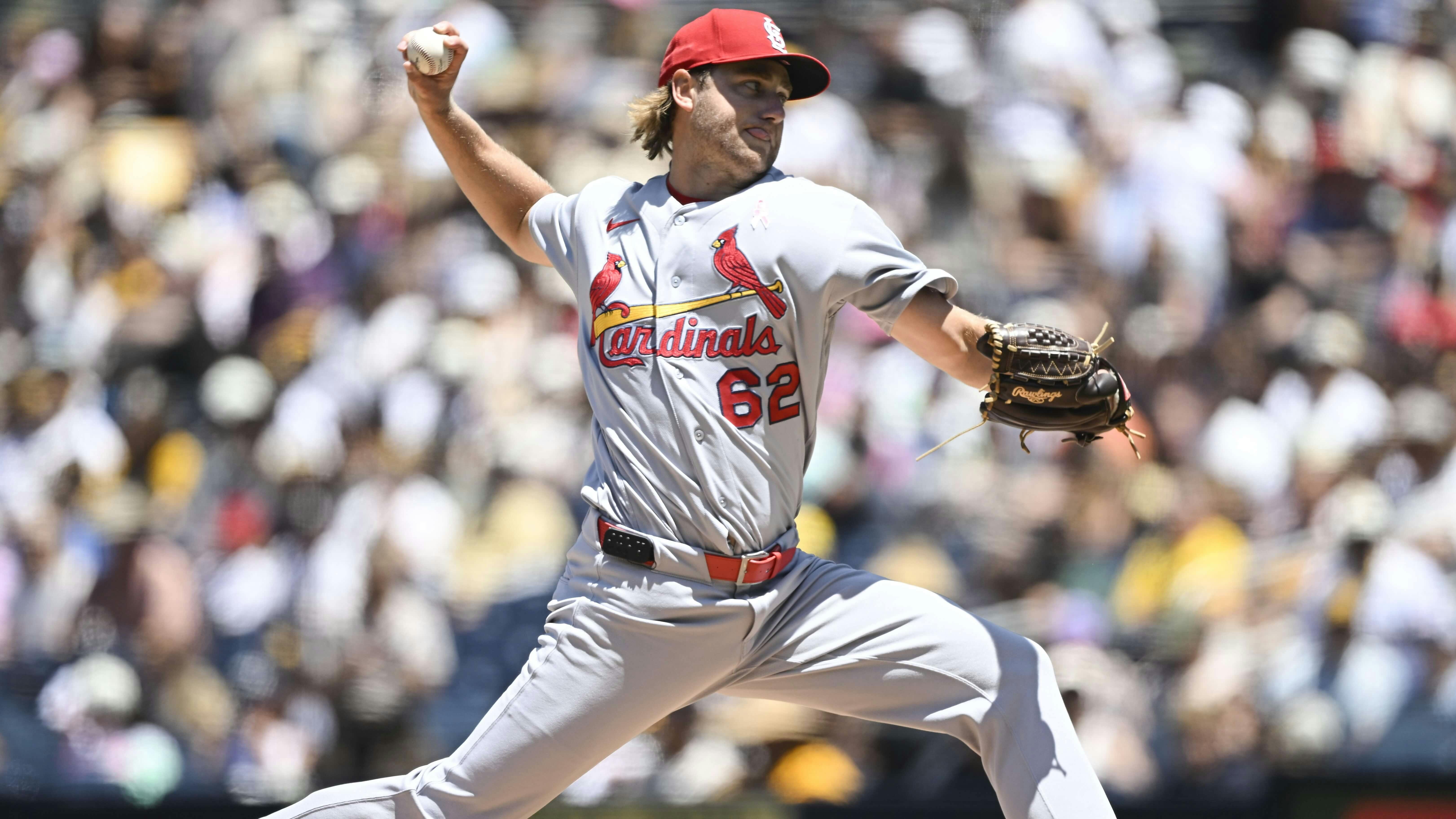 Cardinals vs Reds Prediction, Picks & Odds for Tonight's MLB Game 2