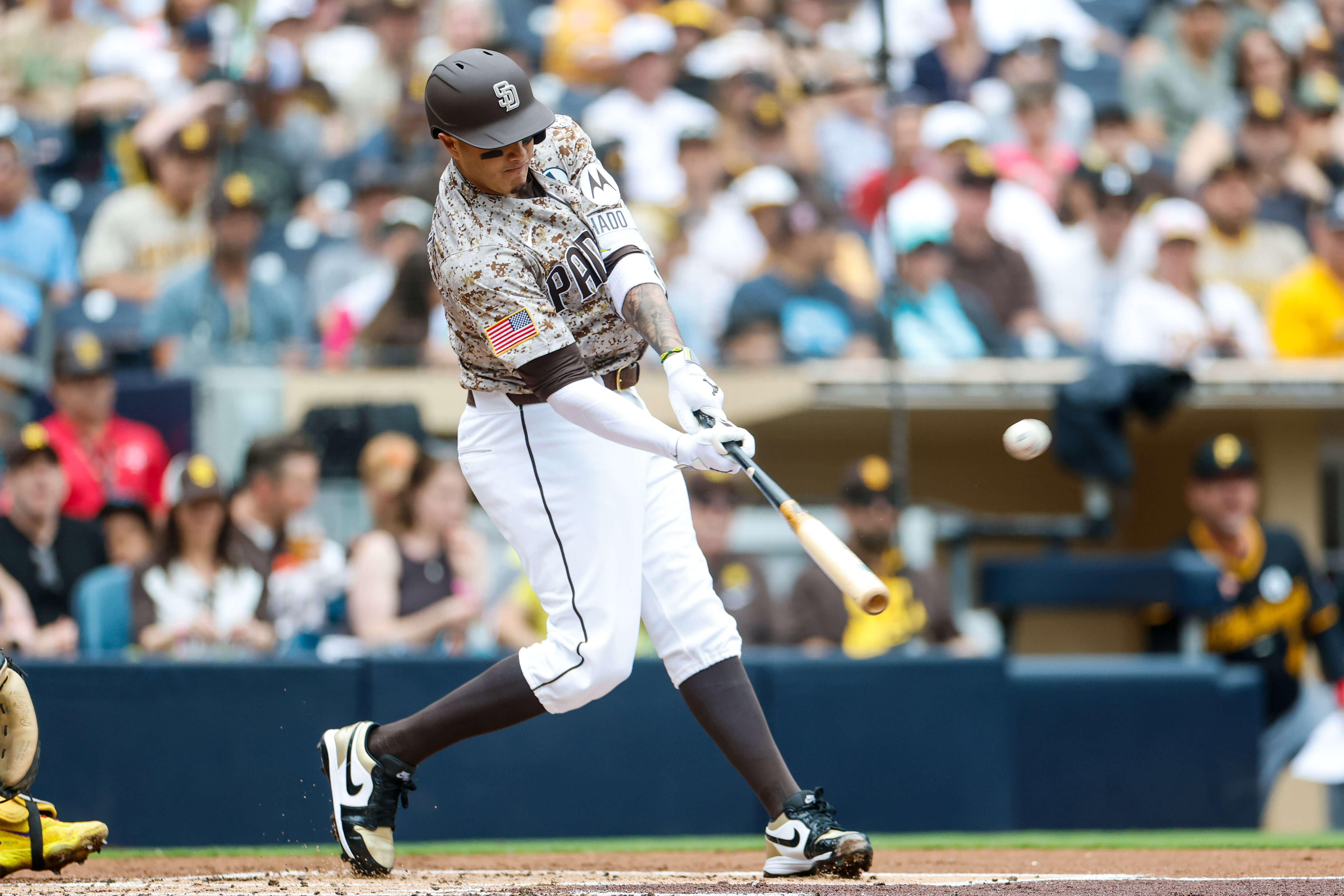 Padres vs Giants Prediction, Picks & Odds for Today’s MLB Game