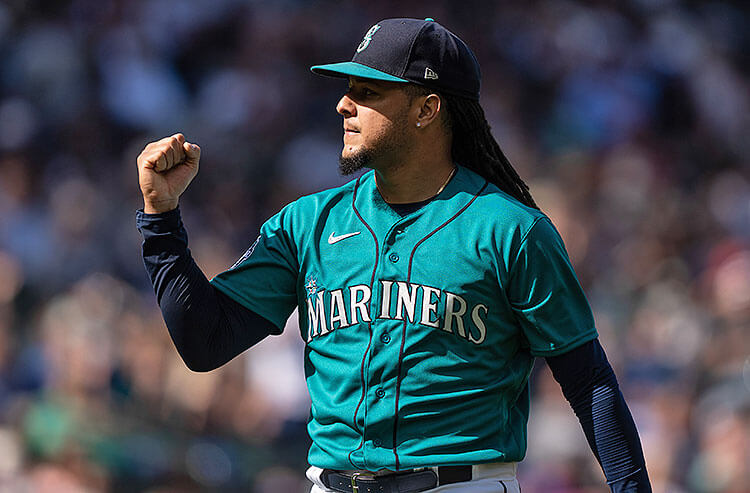 Rangers vs Mariners Odds, Picks, & Predictions: Expect a Pitcher's Duel in the Emerald City 