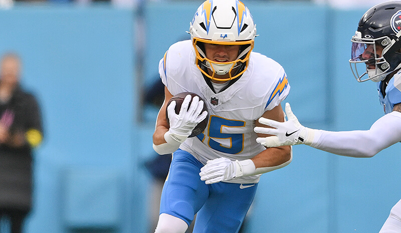 Sunday Night Football Odds: SNF Betting Lines 2025