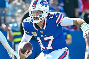 Best Chiefs vs Bills Same Game Parlay for Week 9