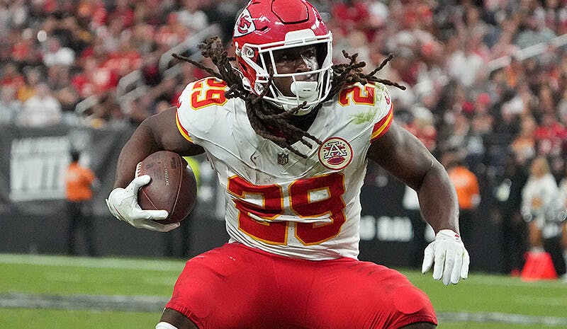 NFL Week 9 odds boosts Kareem Hunt