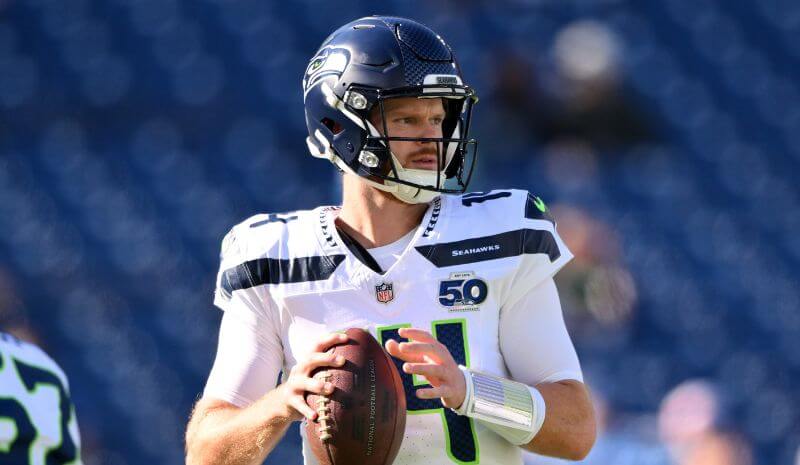 Seattle Seahawks quarterback Sam Darnold (14) warms up.