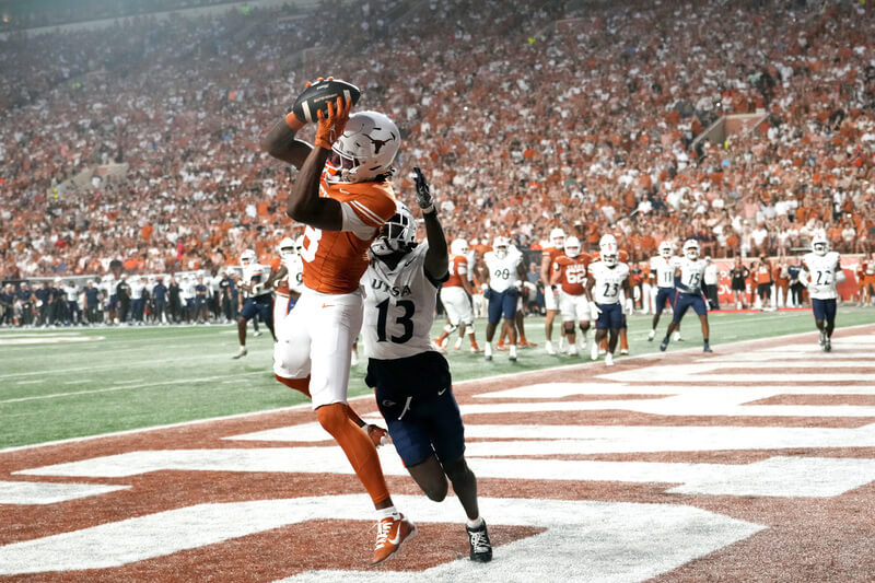 How To Bet - Texas vs Tennessee Parlay Picks & SGP: College Football Week 4