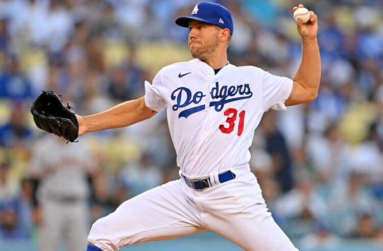 How To Bet - Padres vs Dodgers Picks and Predictions: Dodgers Bring Out Brooms
