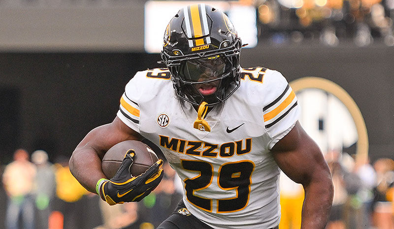 Missouri vs Arkansas Prediction, Picks & Odds for Today — College Football Week 14