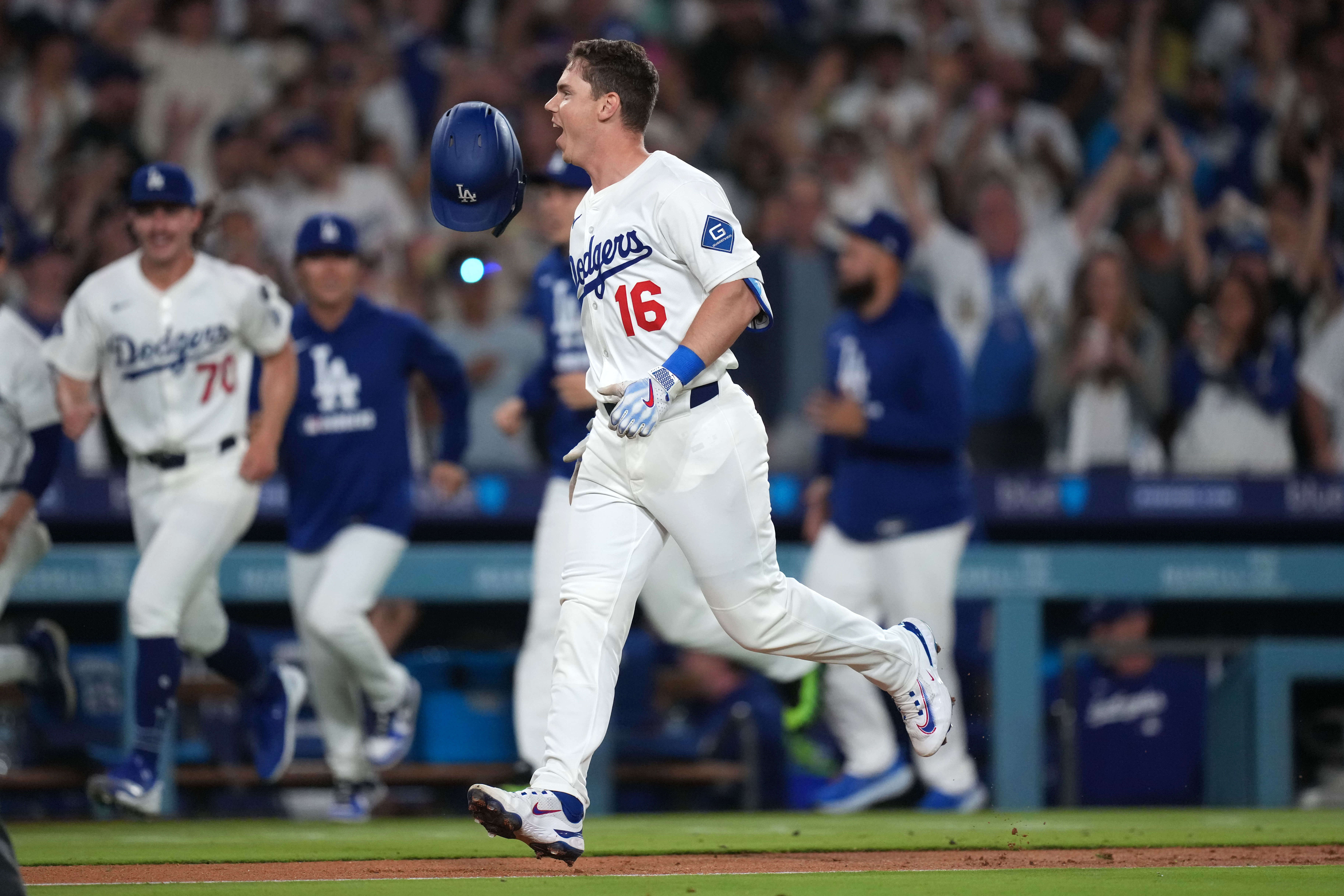How To Bet - Nevada Bettor Wins $555K on 12-Leg MLB Moneyline Parlay