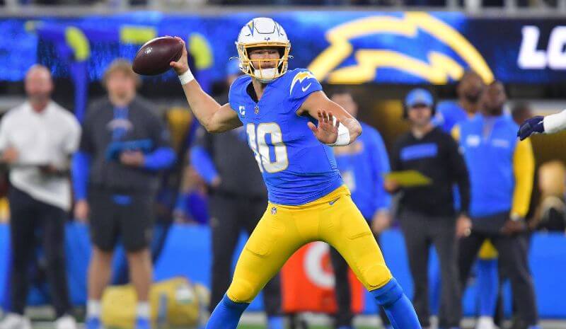  Early Chargers vs Patriots Predictions, Picks, and Odds for Week 17