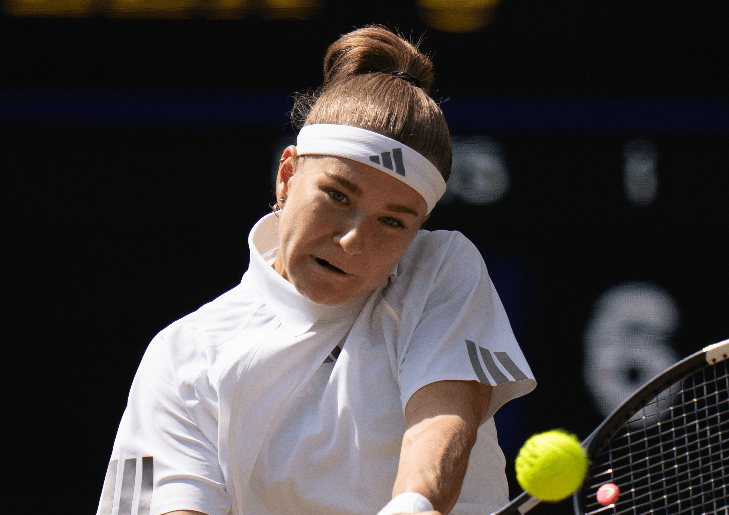 Karolina Muchova vs Linda Noskova Predictions, Picks & Odds: Wimbledon Women's Final