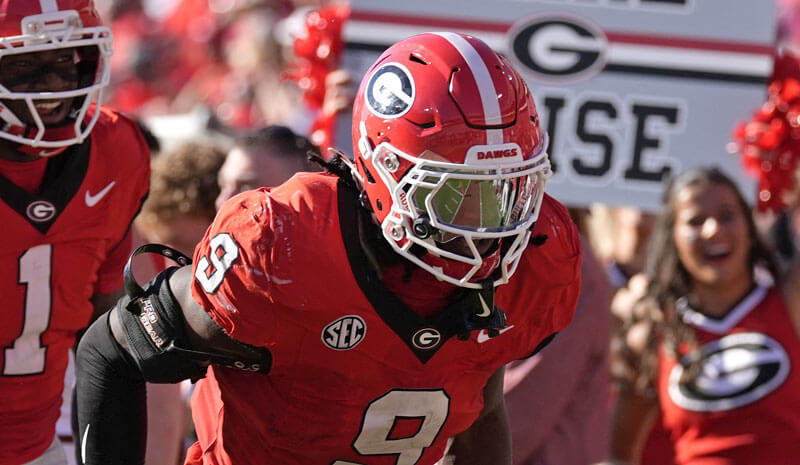 Georgia Bulldogs linebacker Chris Cole (9).