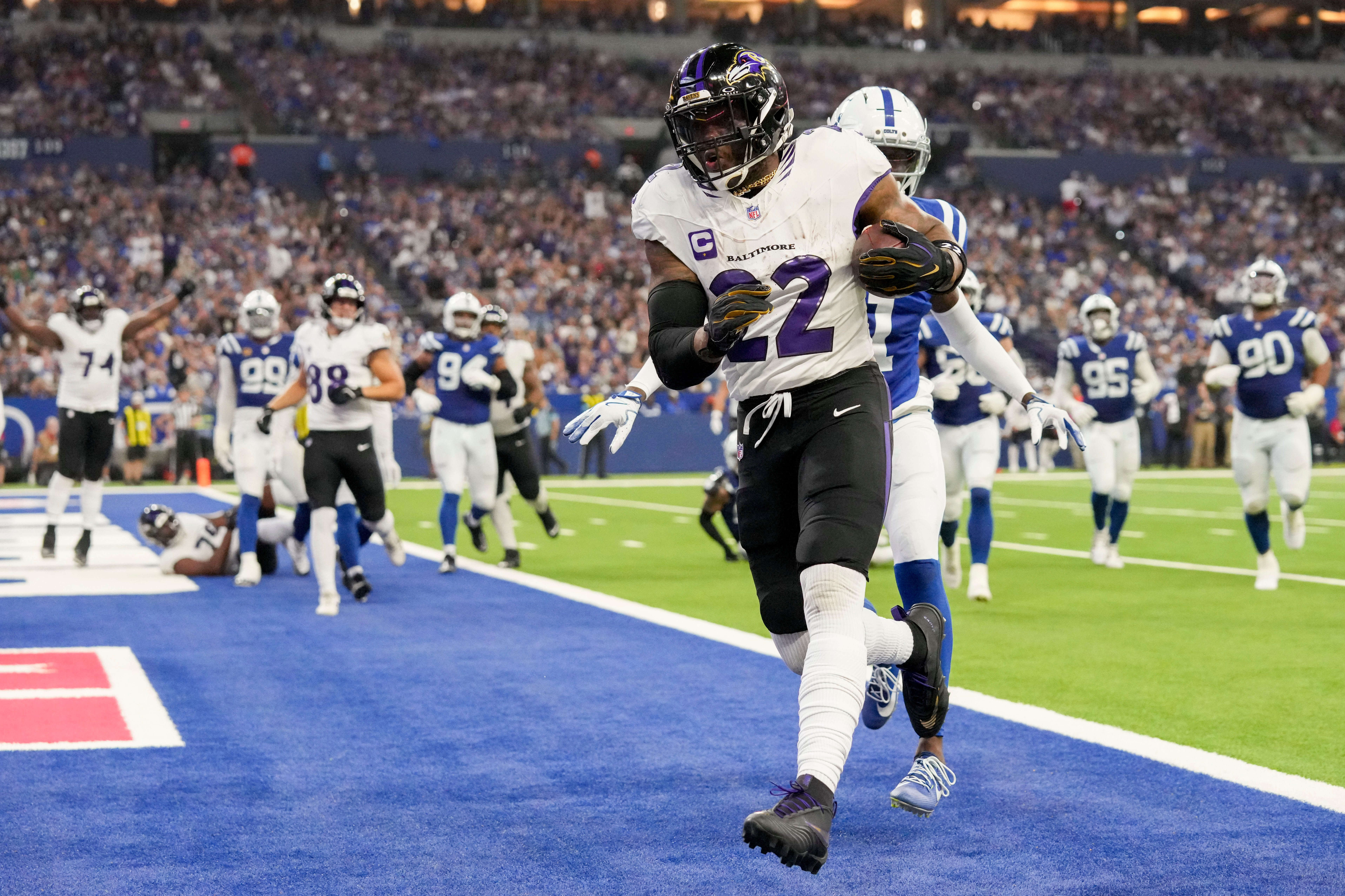 How To Bet - NFL Bettors, Oddsmakers Adjust in Week 2 After High-Scoring Opening Week
