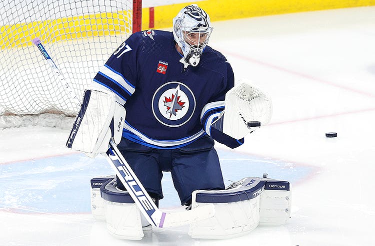 Connor Hellebuyck Winnipeg Jets NHL