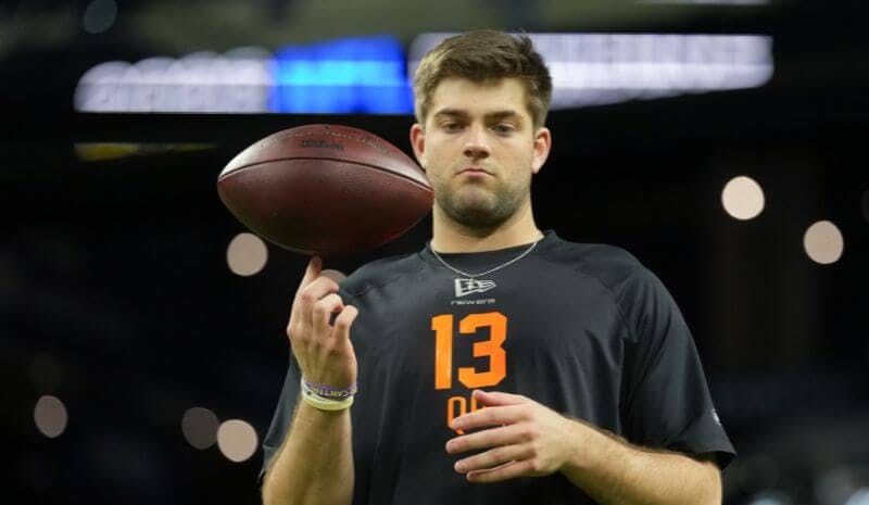 2026 NFL Draft Round 4 Predictions & Best Bets: Nussmeier Lands in the Big Apple