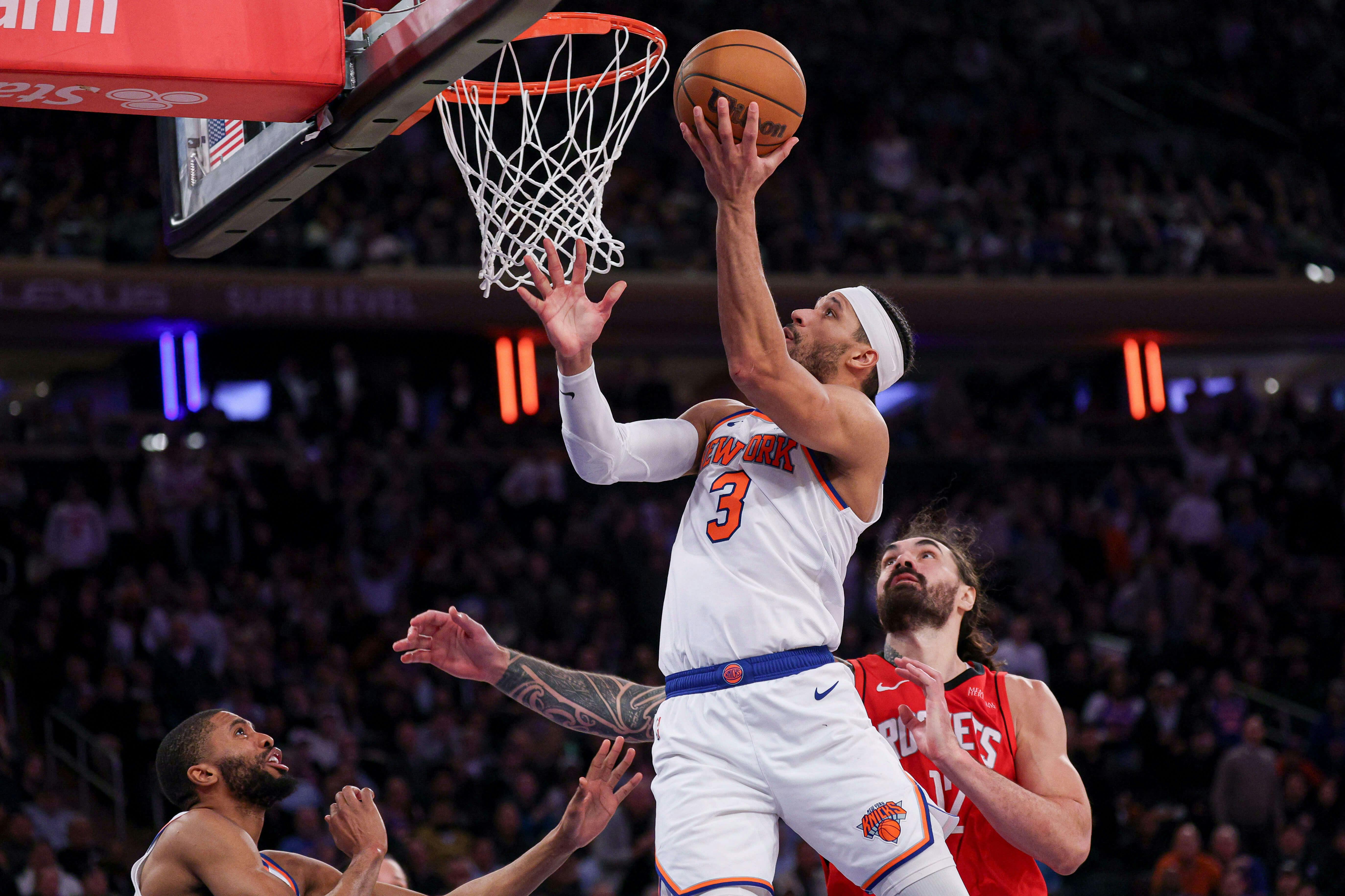 New York Sports Betting Handle Rises 8.5%, Revenue Falls as Knicks Surge
