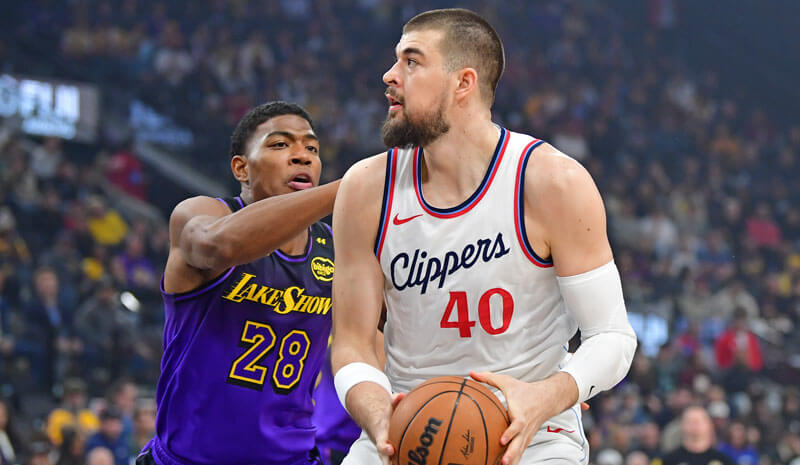 Lakers vs Clippers Prediction, Picks & Odds for Tonight’s NBA Game