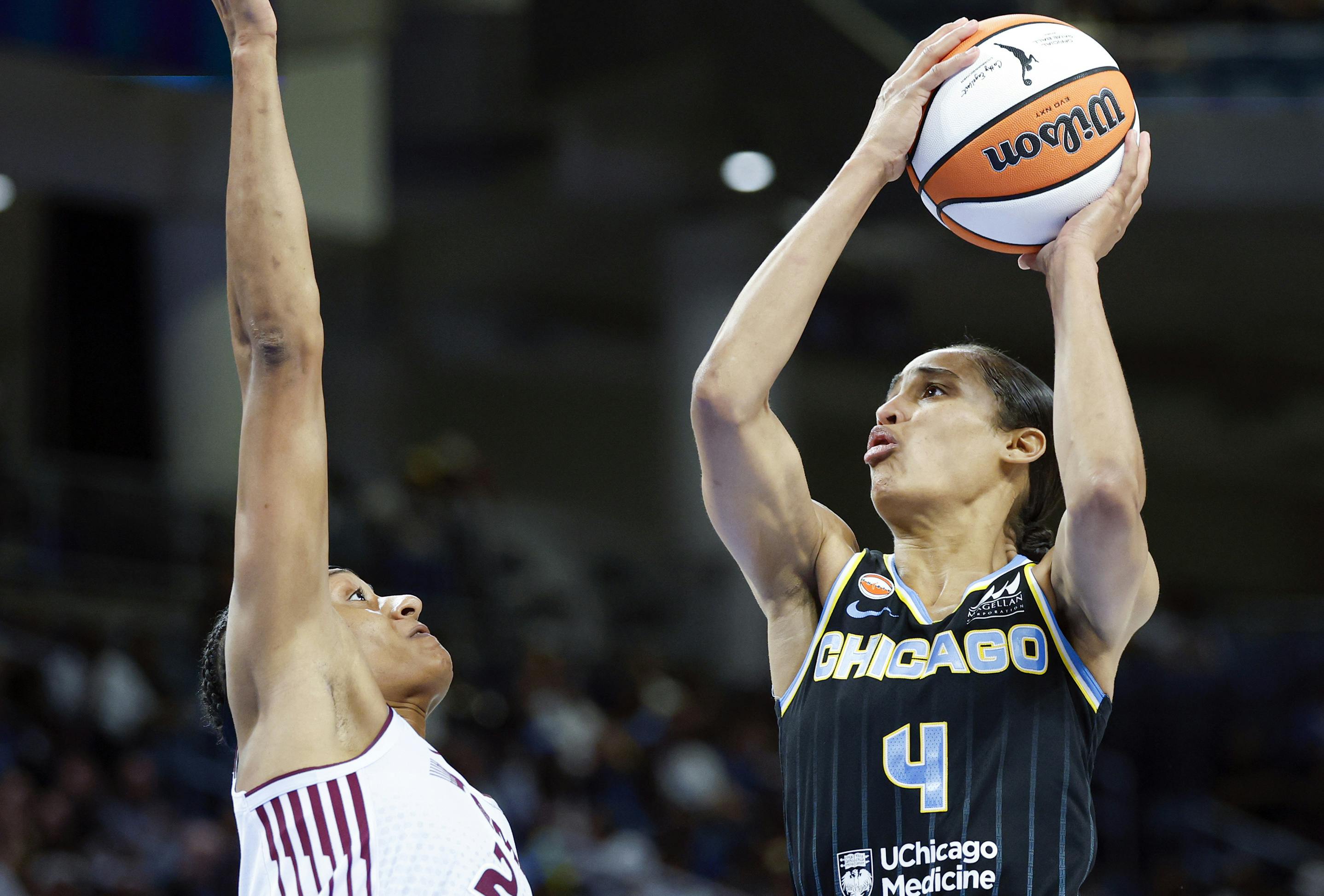 Sky vs Sun Prediction, Picks & Odds for Tonight’s WNBA Game