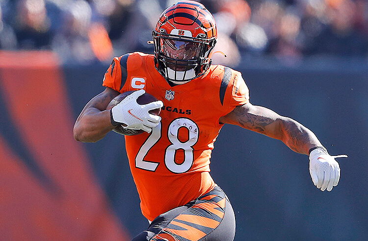 Joe Mixon player props odds, tips and betting trends for Week 4, Bengals  vs. Dolphins