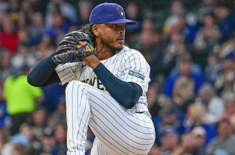 Cubs vs Brewers Prediction, Picks, & Odds for Today’s MLB Game