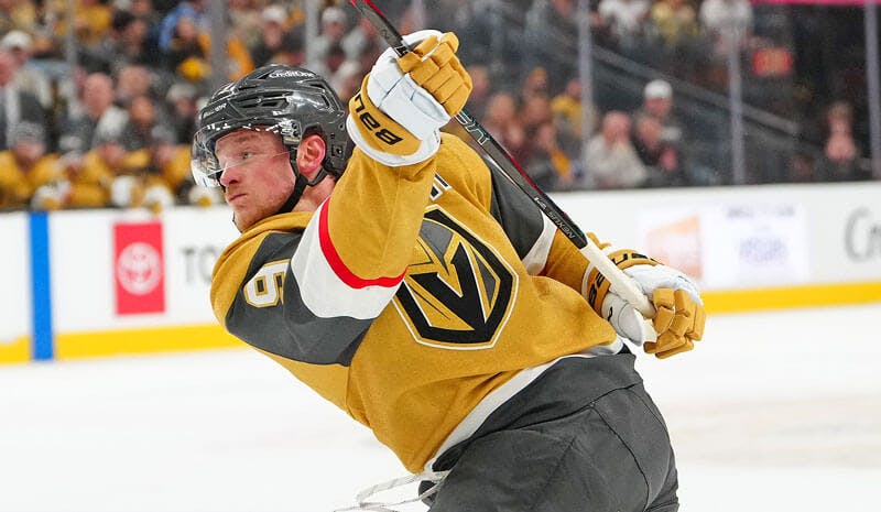 Hurricanes vs Golden Knights Prediction, Picks & Odds for Tonight's Stanley Cup Final Game 4