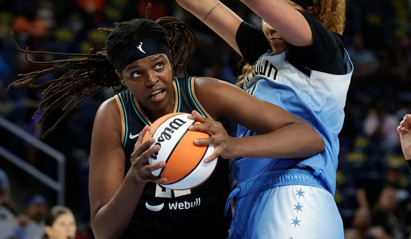 Jonquel Jones WNBA