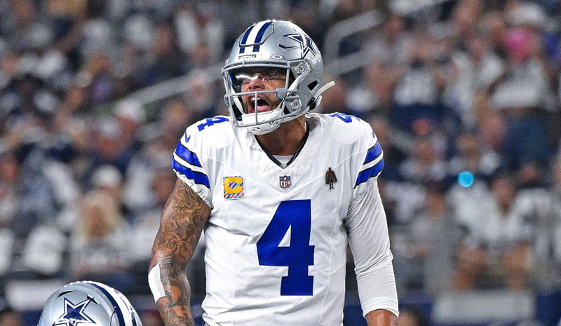 Dallas Cowboys quarterback Dak Prescott (4).