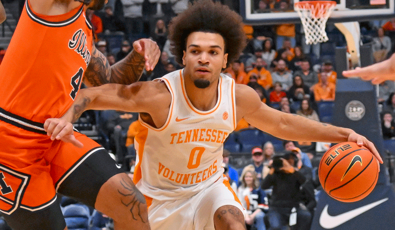 Louisville vs Tennessee Prediction, Picks & Odds for Tonight's College Basketball Game 