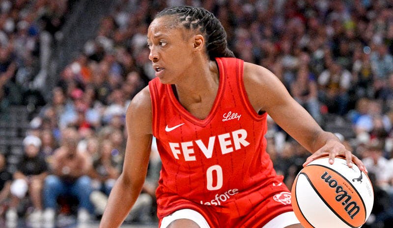 Sparks vs Fever Predictions, Picks & Odds for Tonight’s WNBA Game