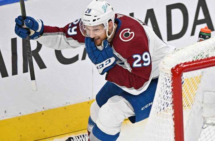 Penguins vs Avalanche Odds, Picks, and Predictions Tonight: Streaking Avs Can't Be Curtailed