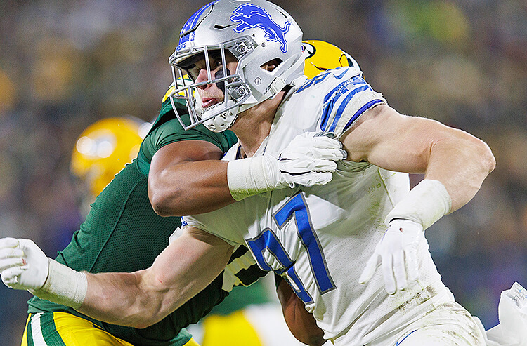 How To Bet - Lions vs Packers Odds, Picks, and TNF Predictions: Lions Take Advantage of Green Bay's Limping Line