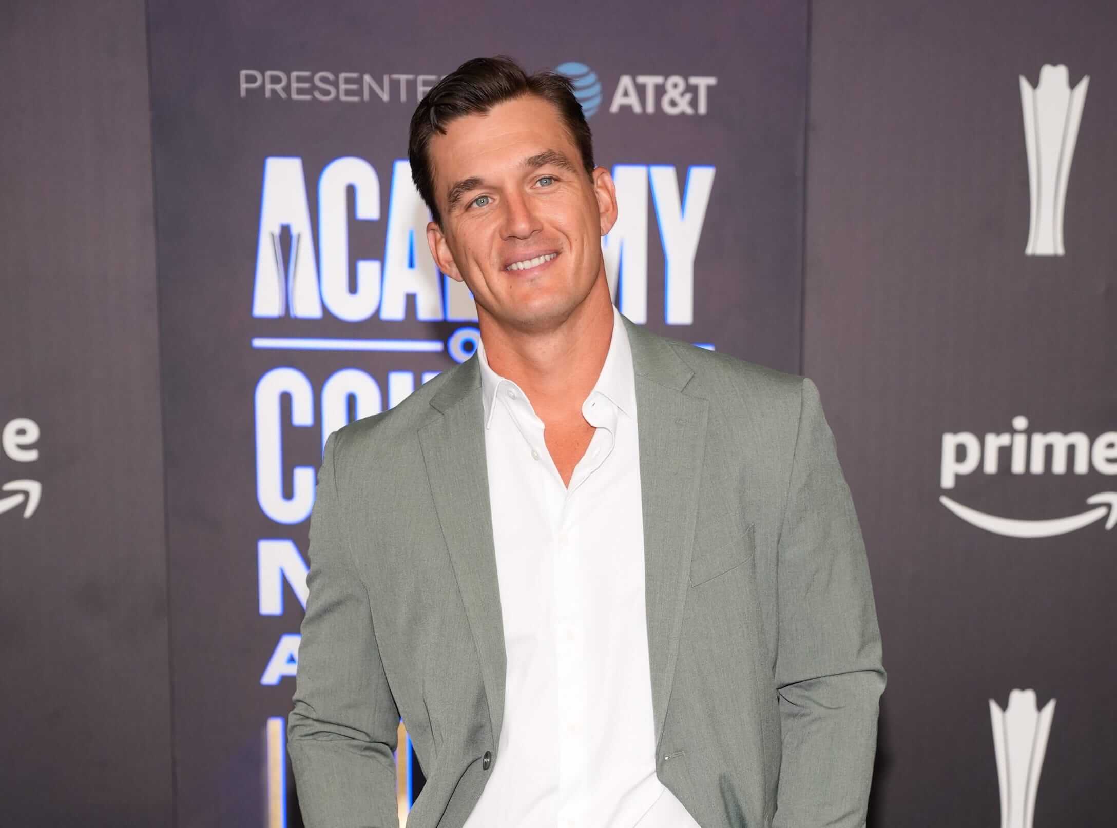 Tyler Cameron DWTS exit odds 