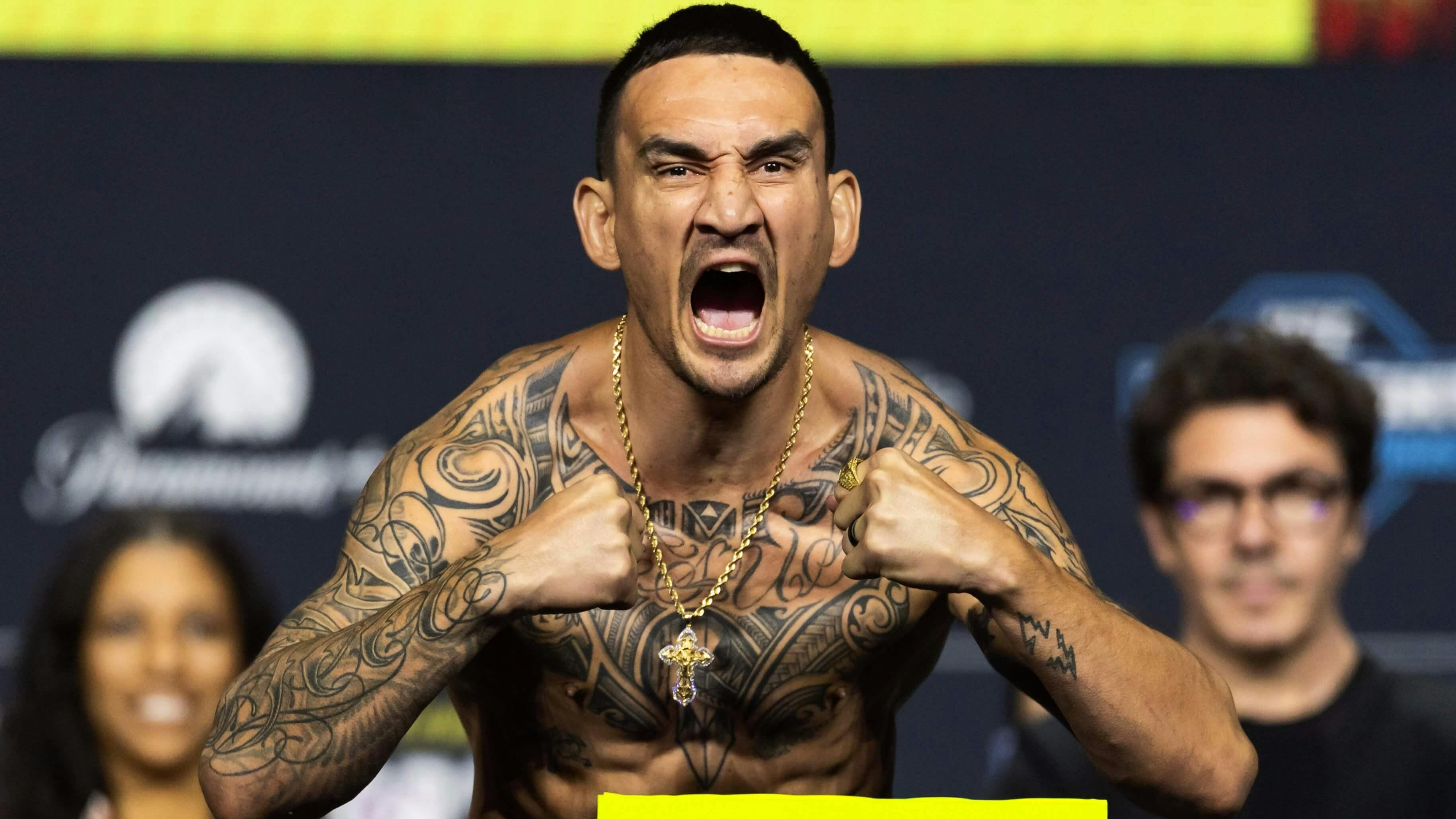 Conor McGregor vs Max Holloway Predictions, Picks & Odds for Tonight's UFC 329 Main Event