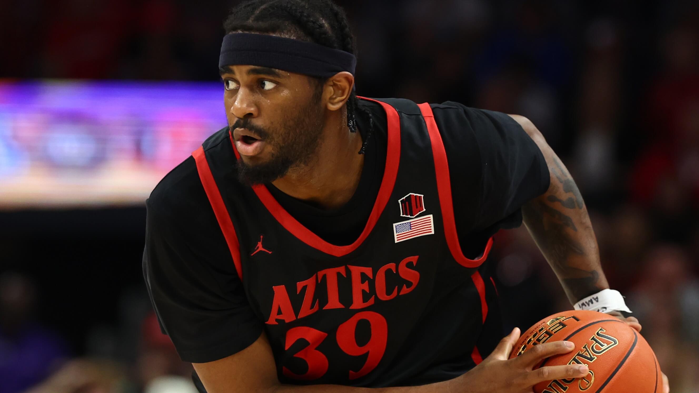 San Diego State vs New Mexico Prediction, Picks & Odds for Today's College Basketball Game