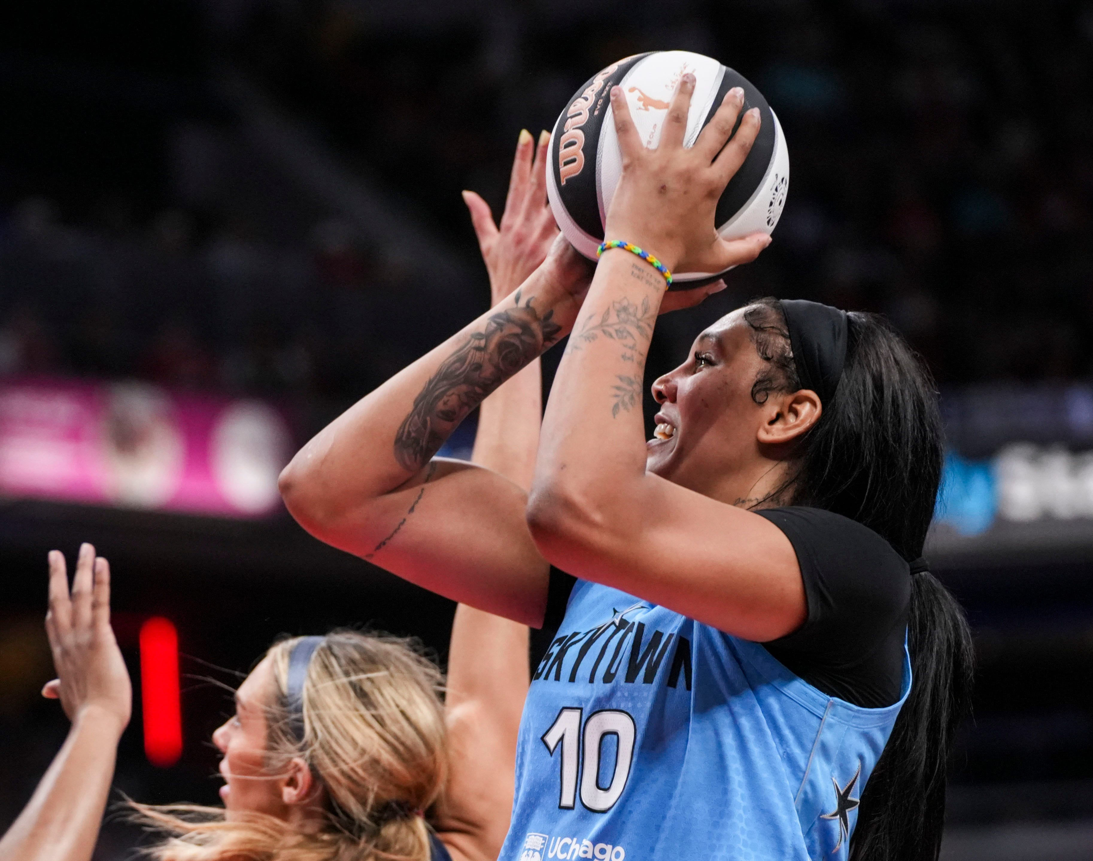 Fire vs Sky Prediction, Picks & Odds for Tonight’s WNBA Game