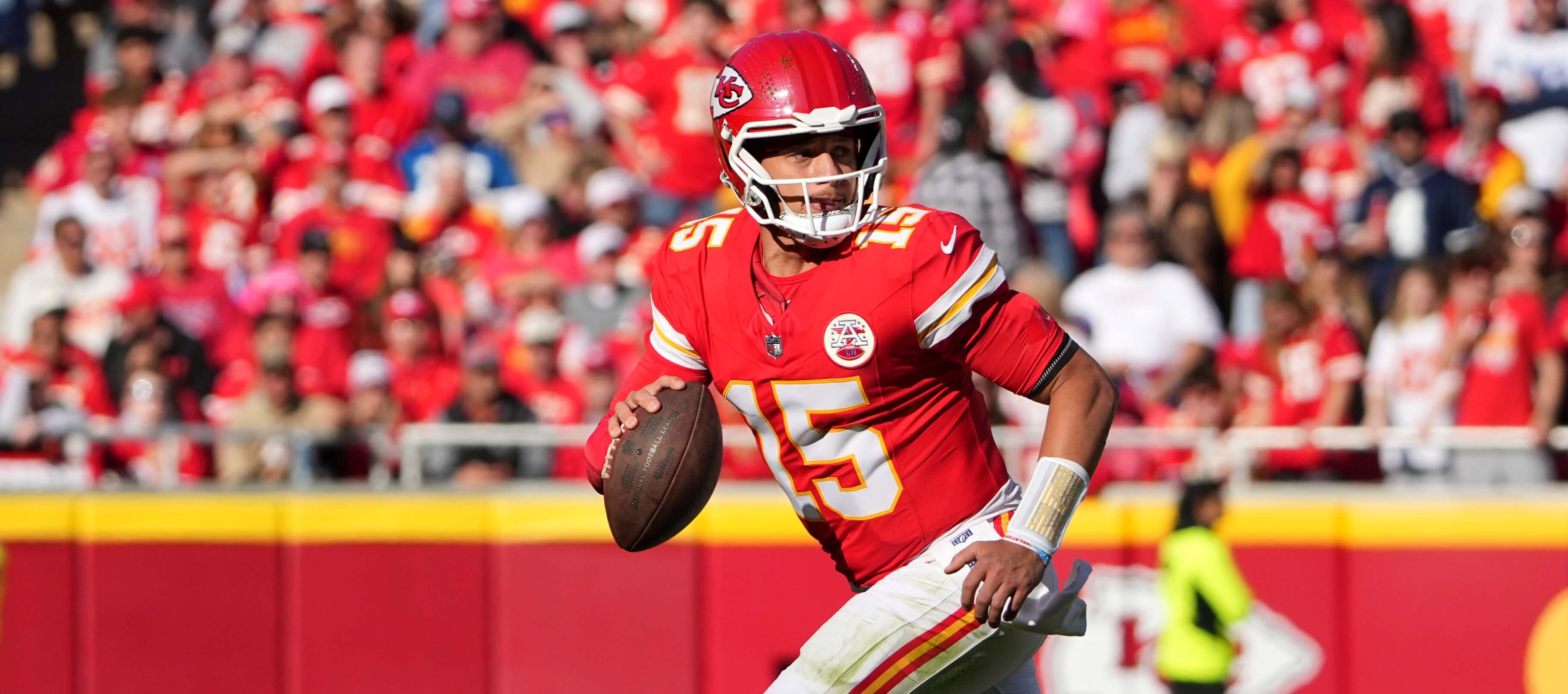 How To Bet - Sunday Night Football Computer Picks: Our Best Texans vs Chiefs Player Prop Projections 