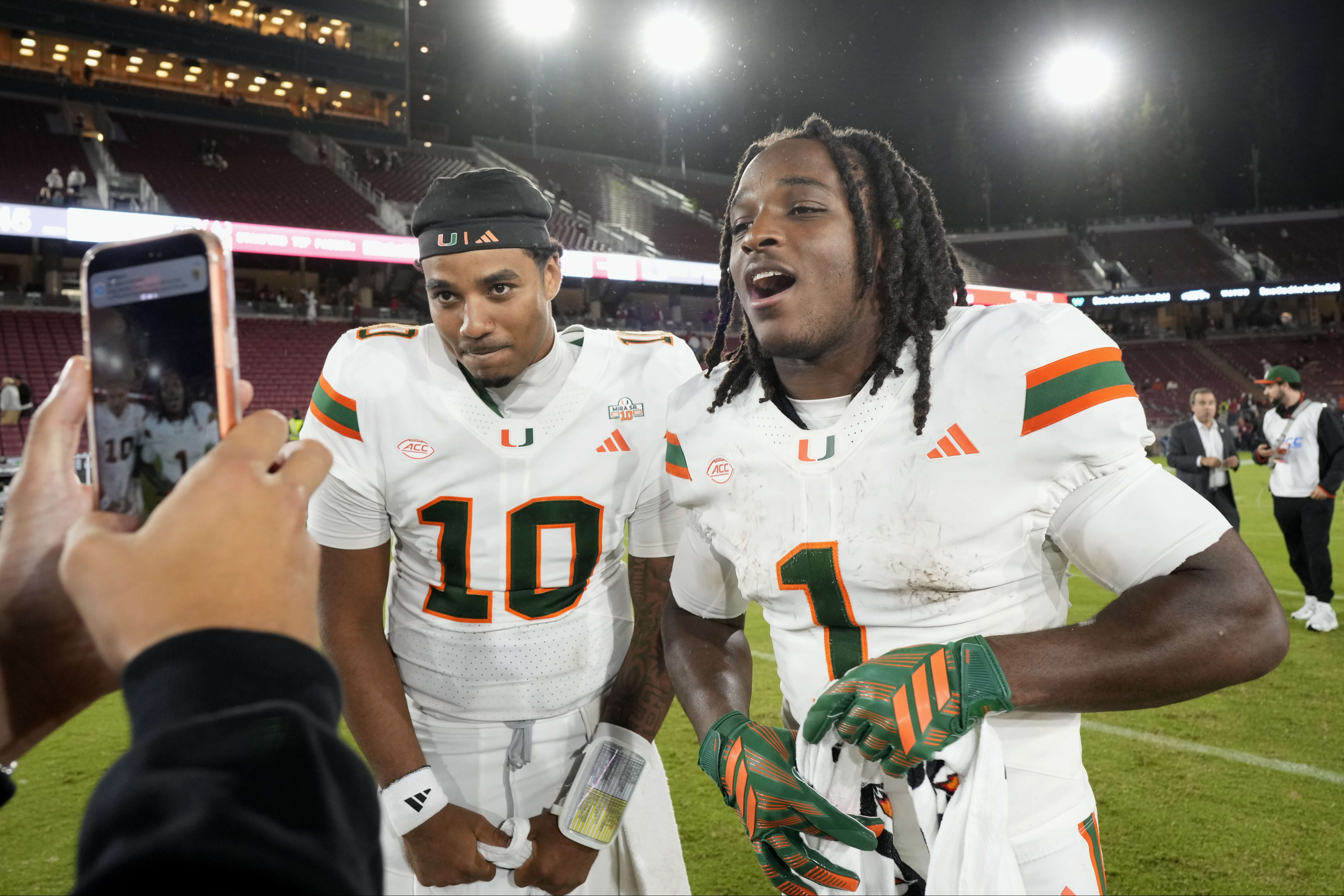 How To Bet - Miami Dominates Heisman Oddsboard After College Football Openers