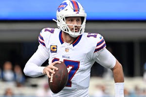 Opening NFL Week 9 Odds and Betting Lines: Chiefs road faves in Buffalo