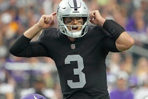 49ers vs Raiders Week 17 Picks and Predictions: San Francisco's Defense Poses a Nightmare