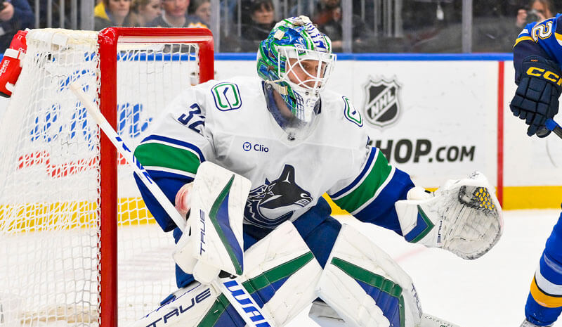 Canucks vs Kings Prediction, Picks & Odds for Tonight’s NHL Game