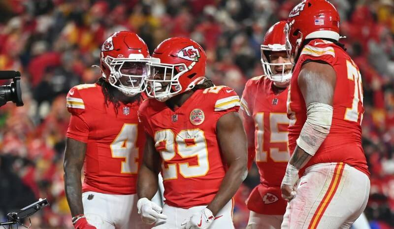 Broncos vs Chiefs: Time, Channel & Free Live Streaming Info for Monday Night Football Week 1