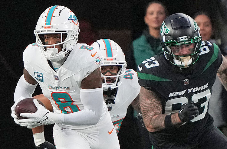 TCL’s Longshot Giveaway Cashes with 99-Yard Pick Six