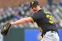 Dodgers vs Pirates Prediction, Picks, and Odds for Tonight’s MLB Game