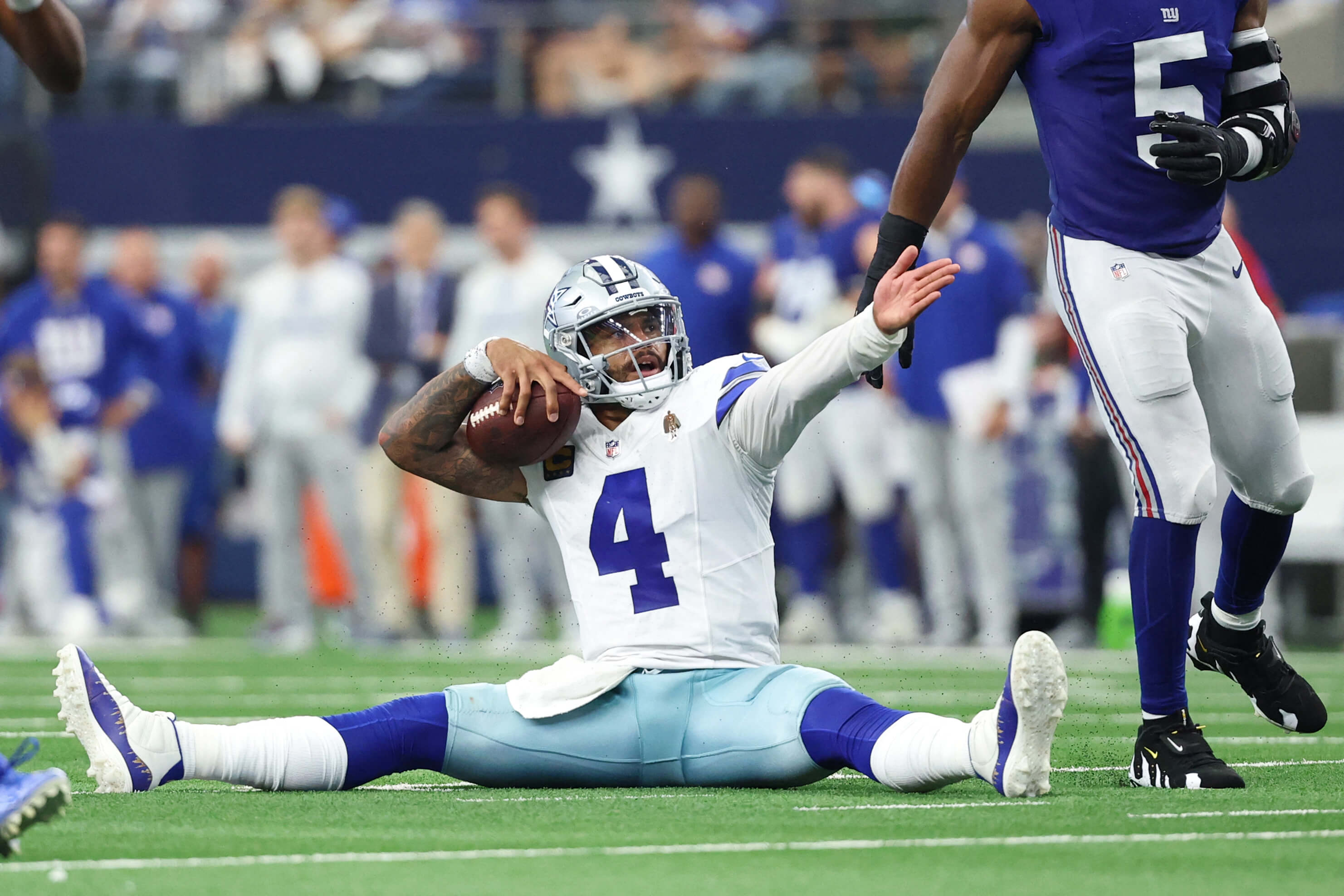 Cowboys vs Giants betting guide, Dallas Cowboys quarterback Dak Prescott (4) reacts after a play against the New York Giants.