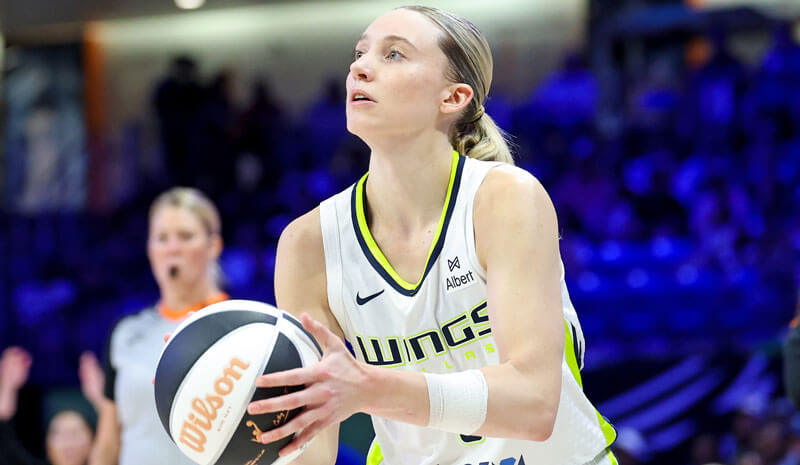 Fever vs Wings Predictions, Picks & Odds for Tonight’s WNBA Game 