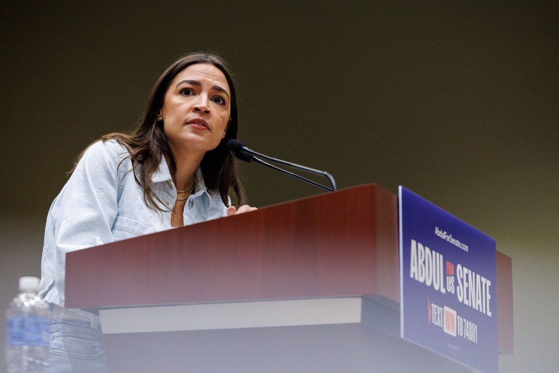  Alexandria Ocasio-Cortez campaigns for Abdul El-Sayed, William Lawrence 