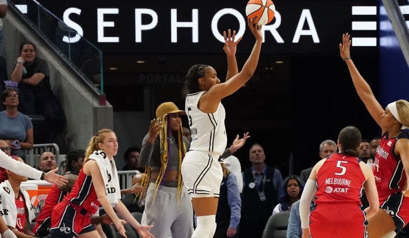 Valkyries vs Sparks Predictions, Picks & Odds for Tonight’s WNBA Game