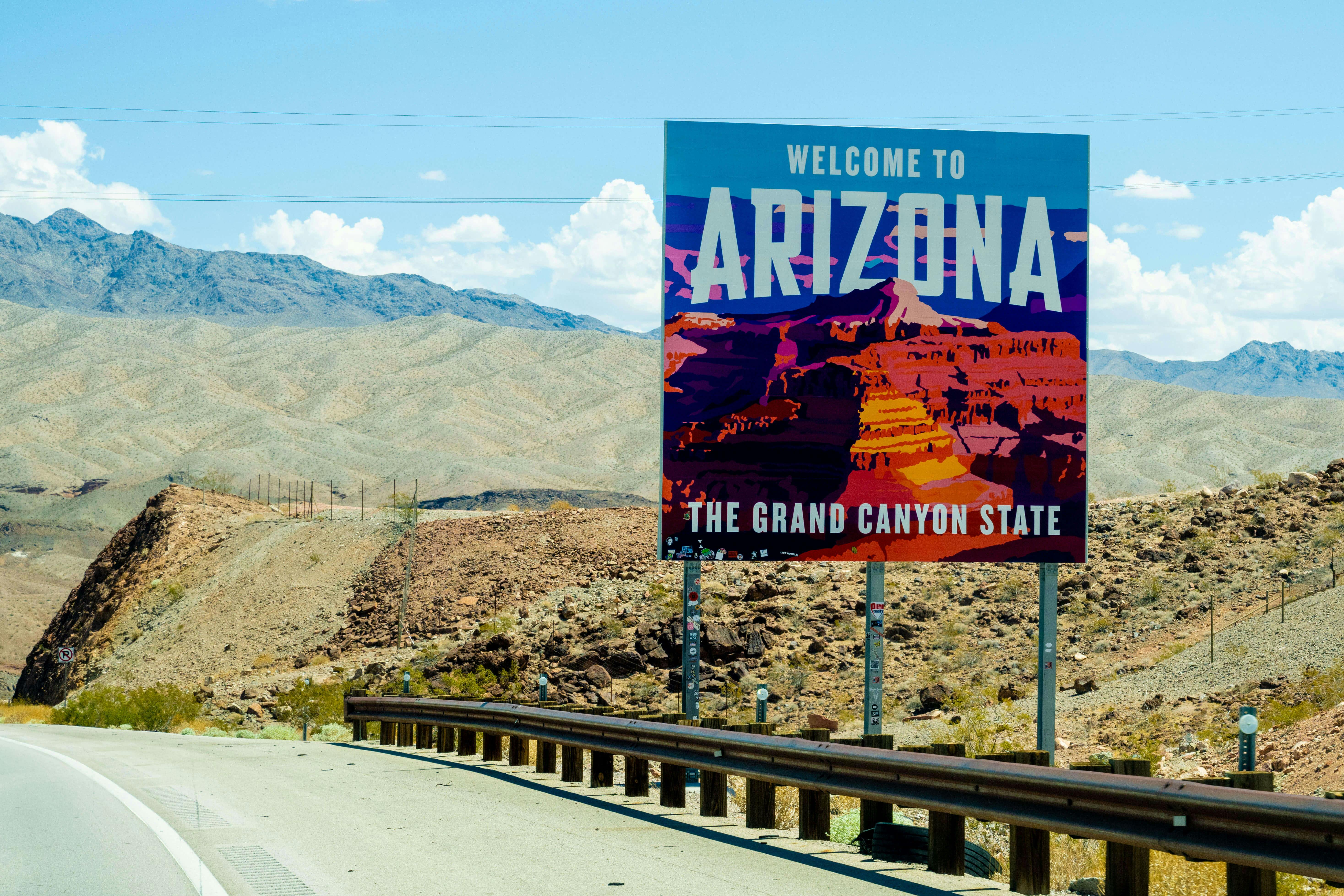 Arizona Governor Proposes Sports Betting Tax Increase on Biggest Operators