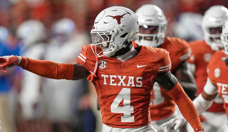 Texas vs Texas A&M Predictions, Picks, Odds for College Football Week 14