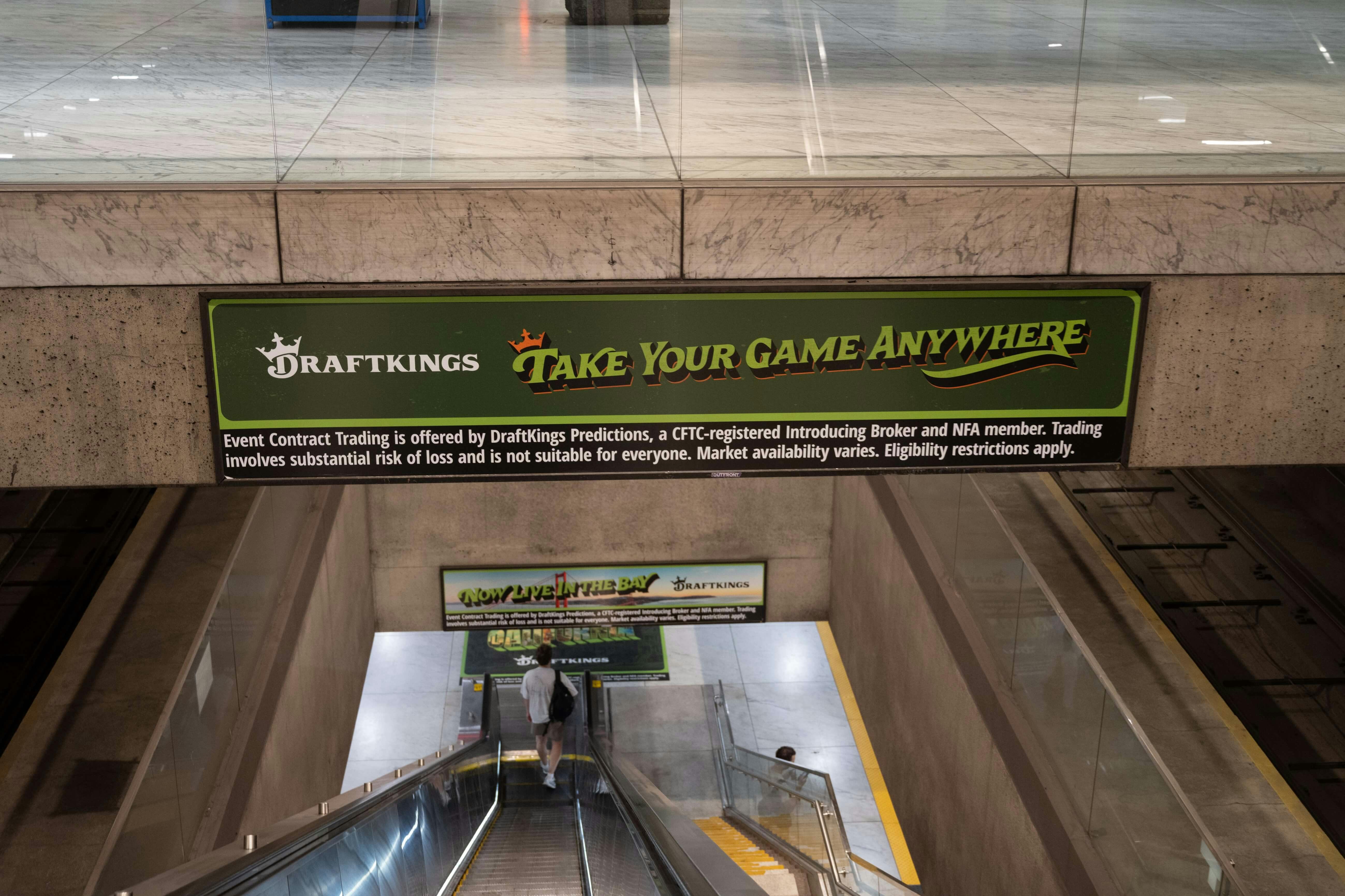 Seminole Tribe Sues DraftKings, Alleges 'Illegal' Sports Betting Offered in Florida 