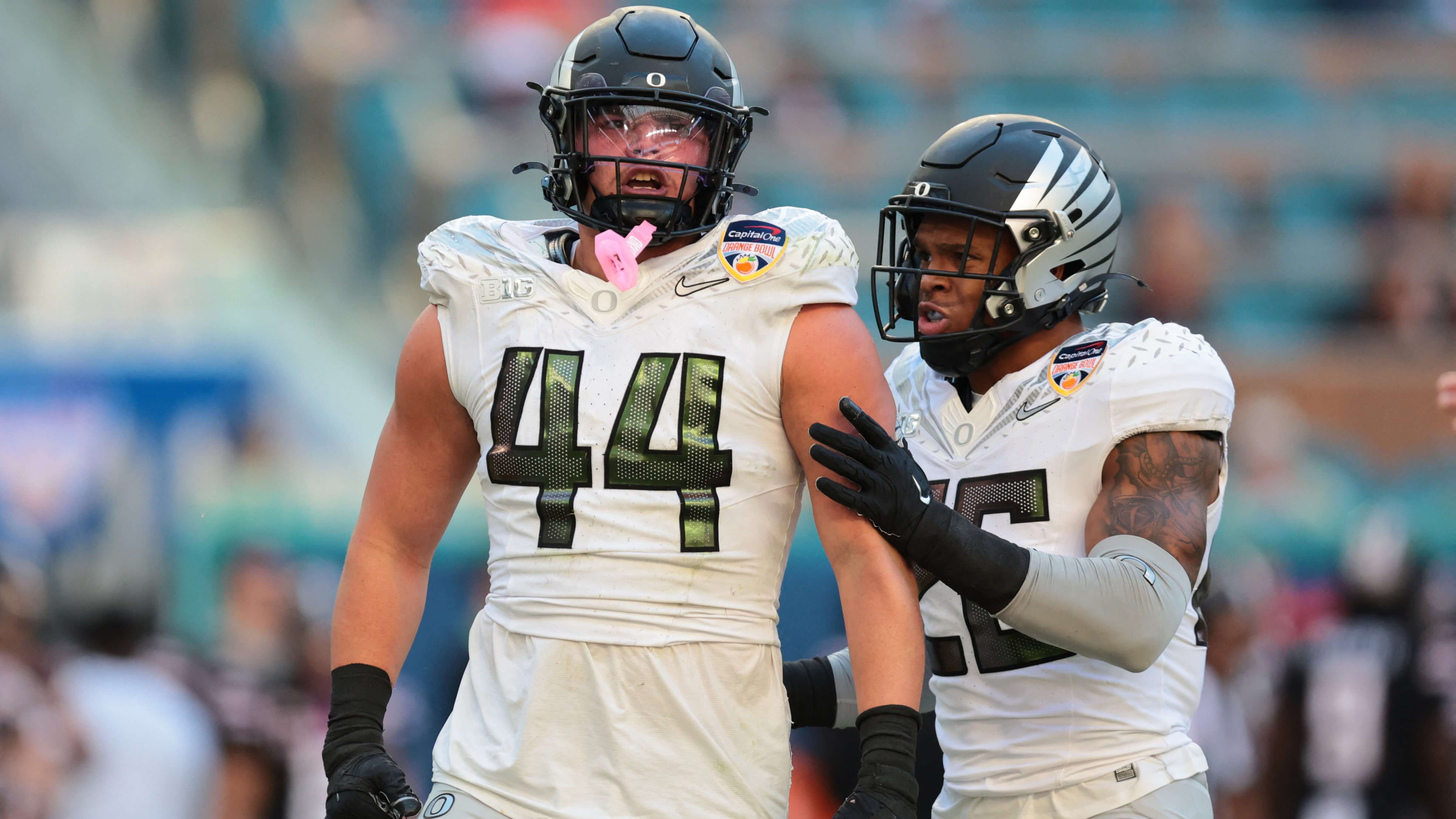 How To Bet - Boise State vs Oregon Prediction, Top Picks & Odds Analysis Today: College Football Week 1